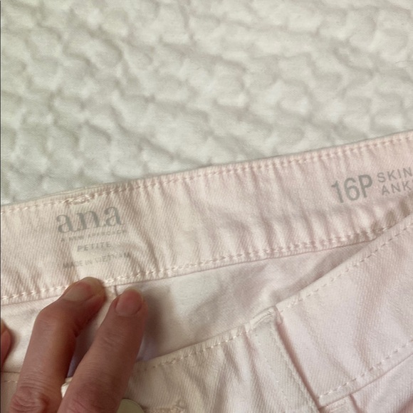 Women's Light Pink Jeans Ana 16p - Picture 2 of 3